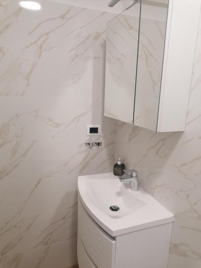 Vellico Apartment *